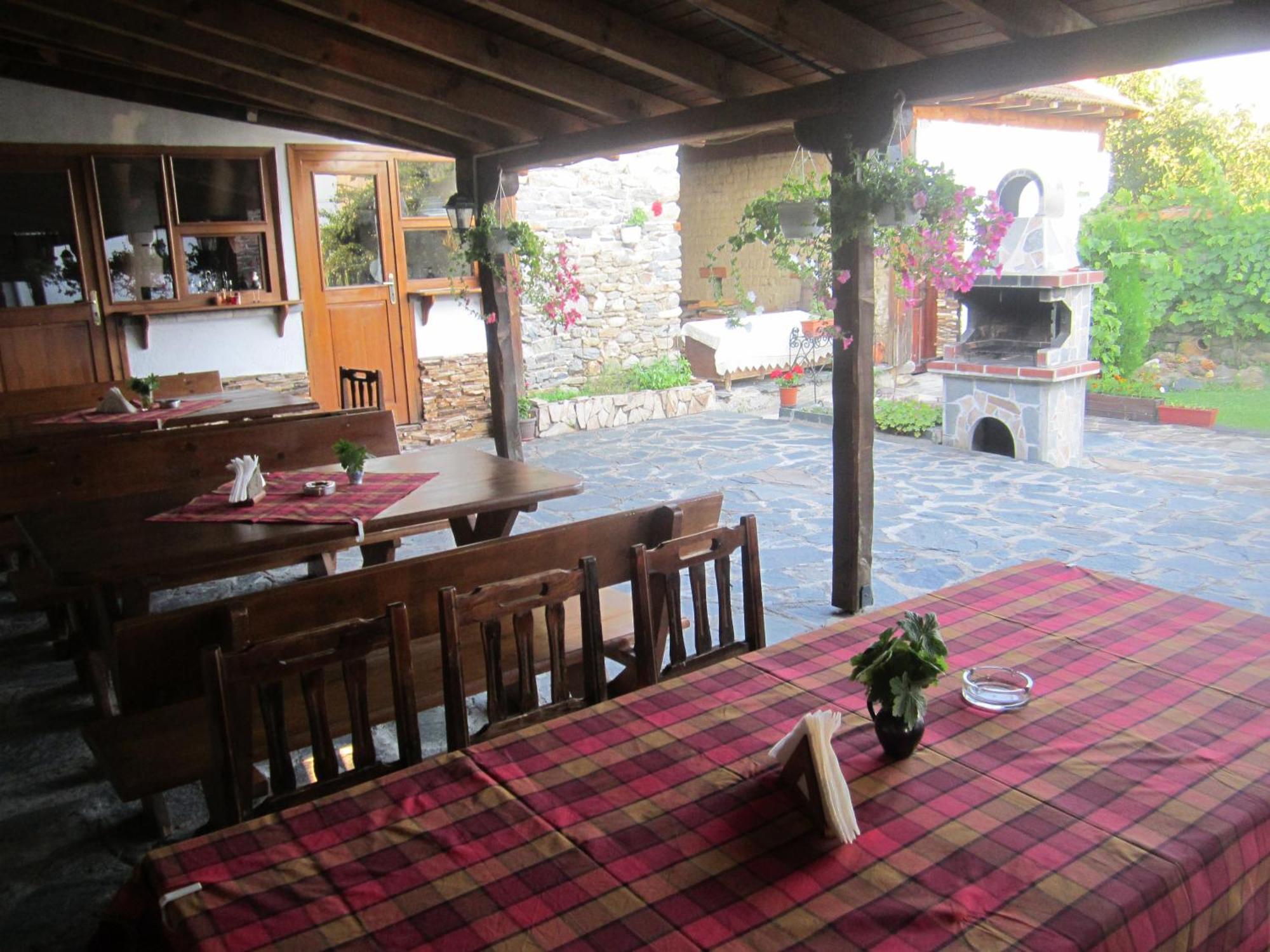 Guest House Popov Marcsevo Kültér fotó