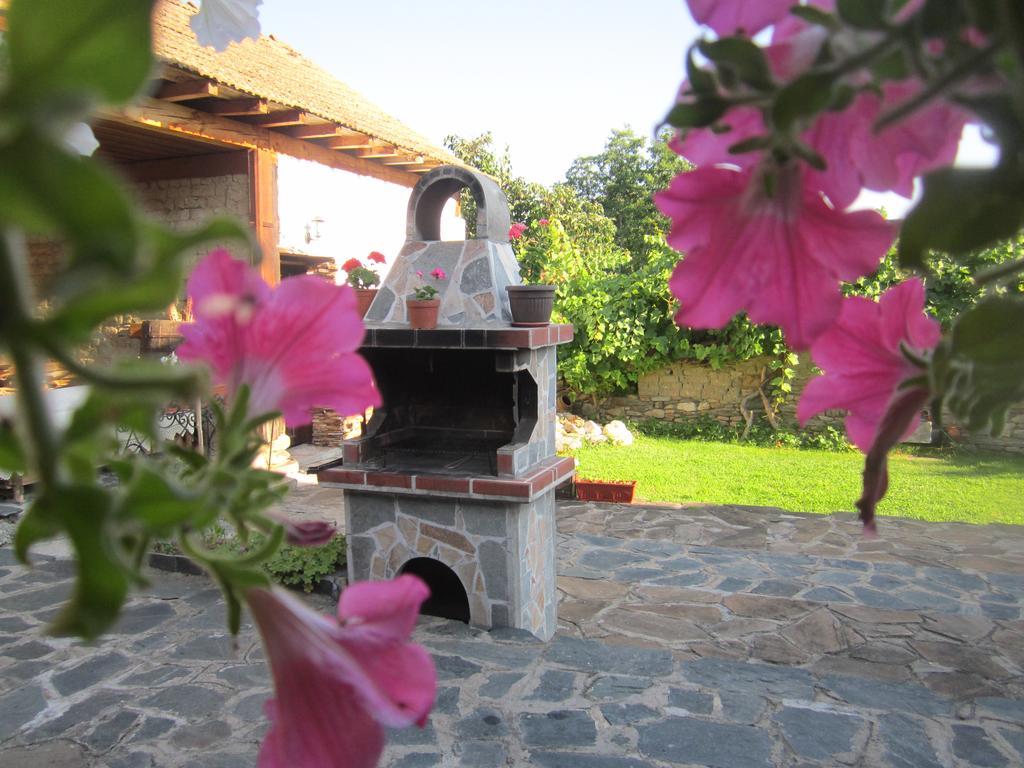 Guest House Popov Marcsevo Kültér fotó